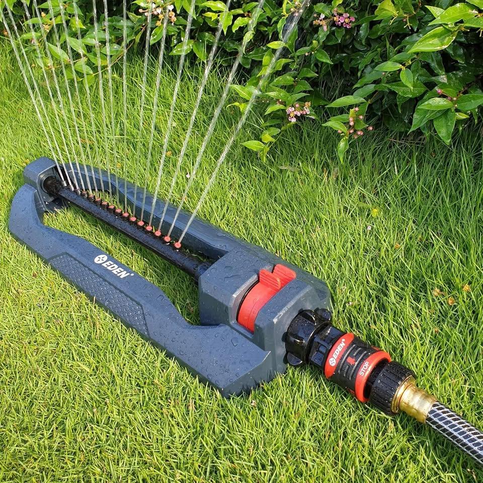 Garden sprinkler — LoadCube liquidation auction item